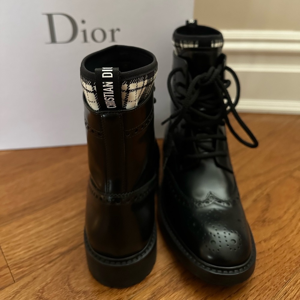 CHRISTIAN DIOR black boots - Picture 6 of 16